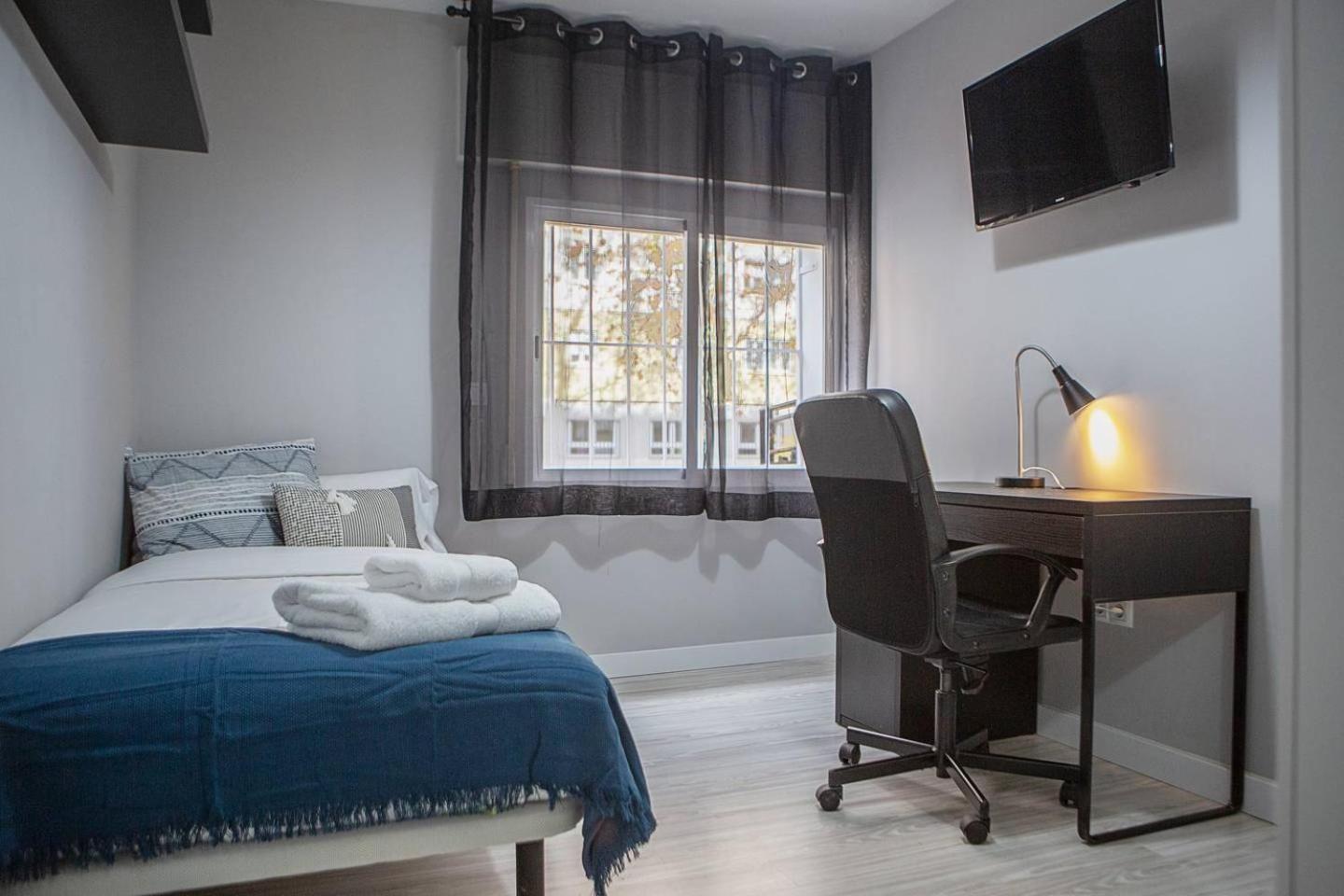 Lovely 3 Bedroom Apartment Next To Fuencarral Madrid Exterior photo