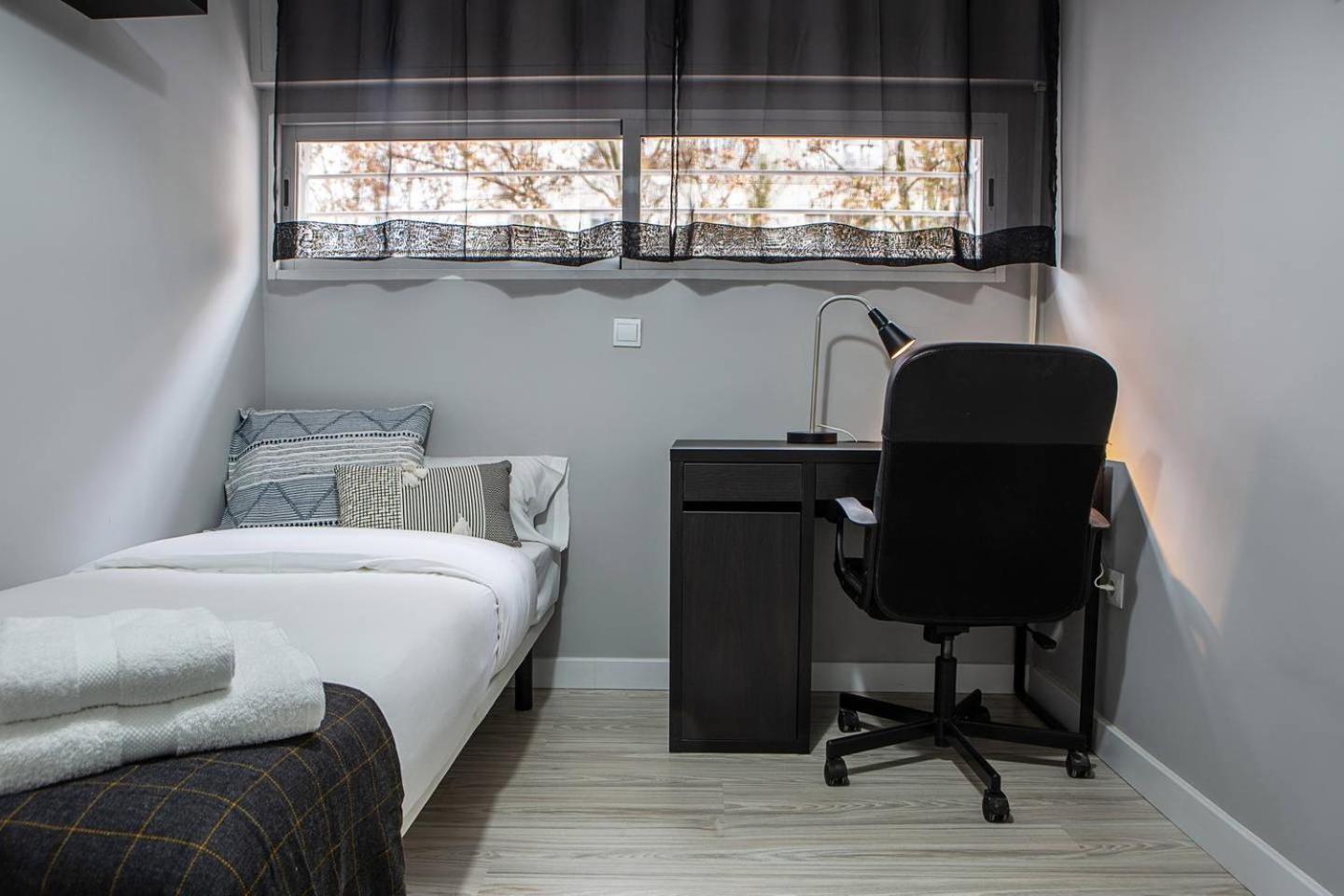Lovely 3 Bedroom Apartment Next To Fuencarral Madrid Exterior photo
